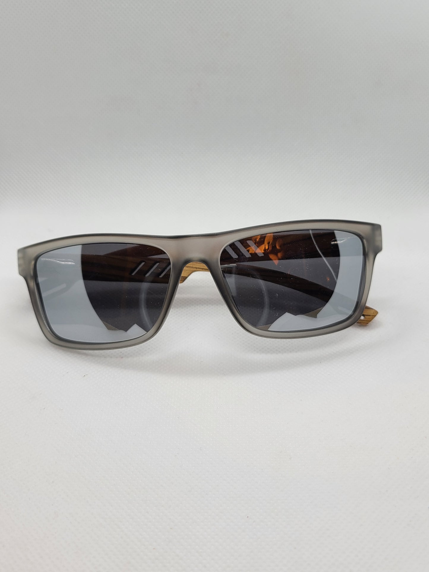 Polarized bamboo sunglasses